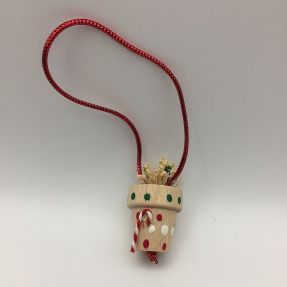 Vintage Personalized Christmas Tree Ornament Justice 2001 Wood Flower Pot 1" Red - Picture 1 of 7